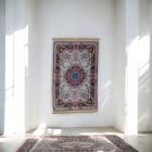 Hedvábný koberec strojově tkaný SILKEN 70x110 akrylový turecký koberec