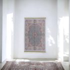 Hedvábný koberec strojově tkaný SILKEN 70x110 akrylový turecký koberec